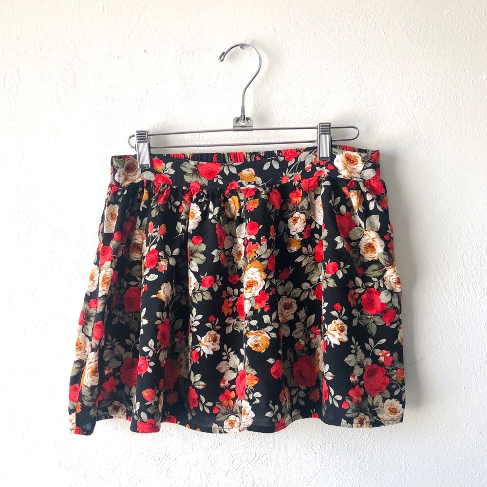 🎉 Final Price Wet Seal red and black skirt C3